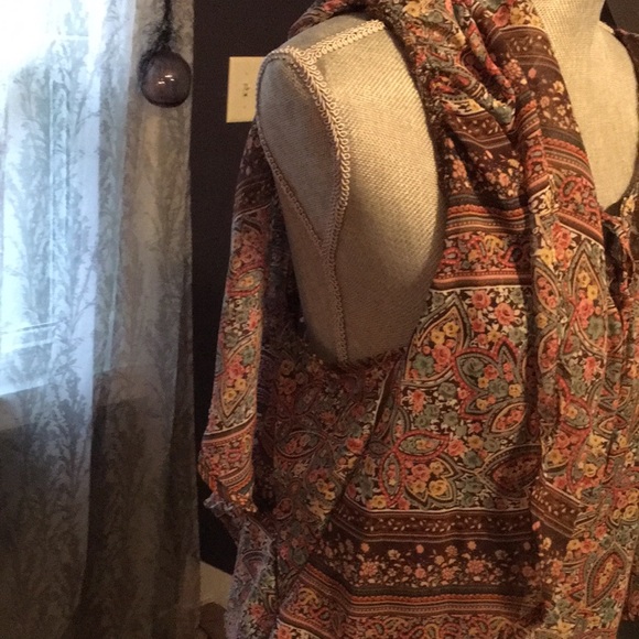 BOHO BUTTERFLY SLEEVE TOP - Picture 4 of 7